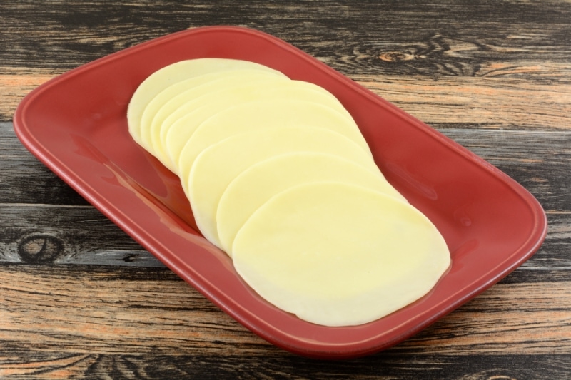 Benefits of Provolone Cheese for Dogs